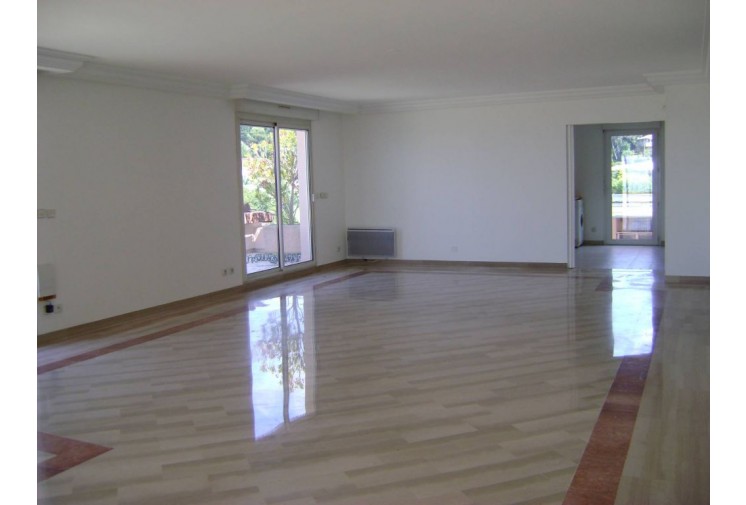 Cannet 145m²顶层公寓