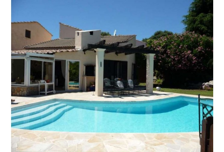 Valbonne 97m² 房子